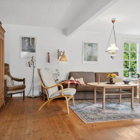 Holiday home Brunhilde - 850m From The Sea In Lolland- Falster And Mon By Interhome *