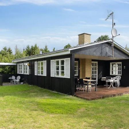 Brunhilde - 850m From The Sea In Lolland- Falster And Mon By Interhome Holiday home Boto By